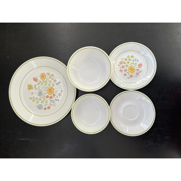 Corelle "Spring Meadow" Pattern Dinner Set - Picture 3 of 10